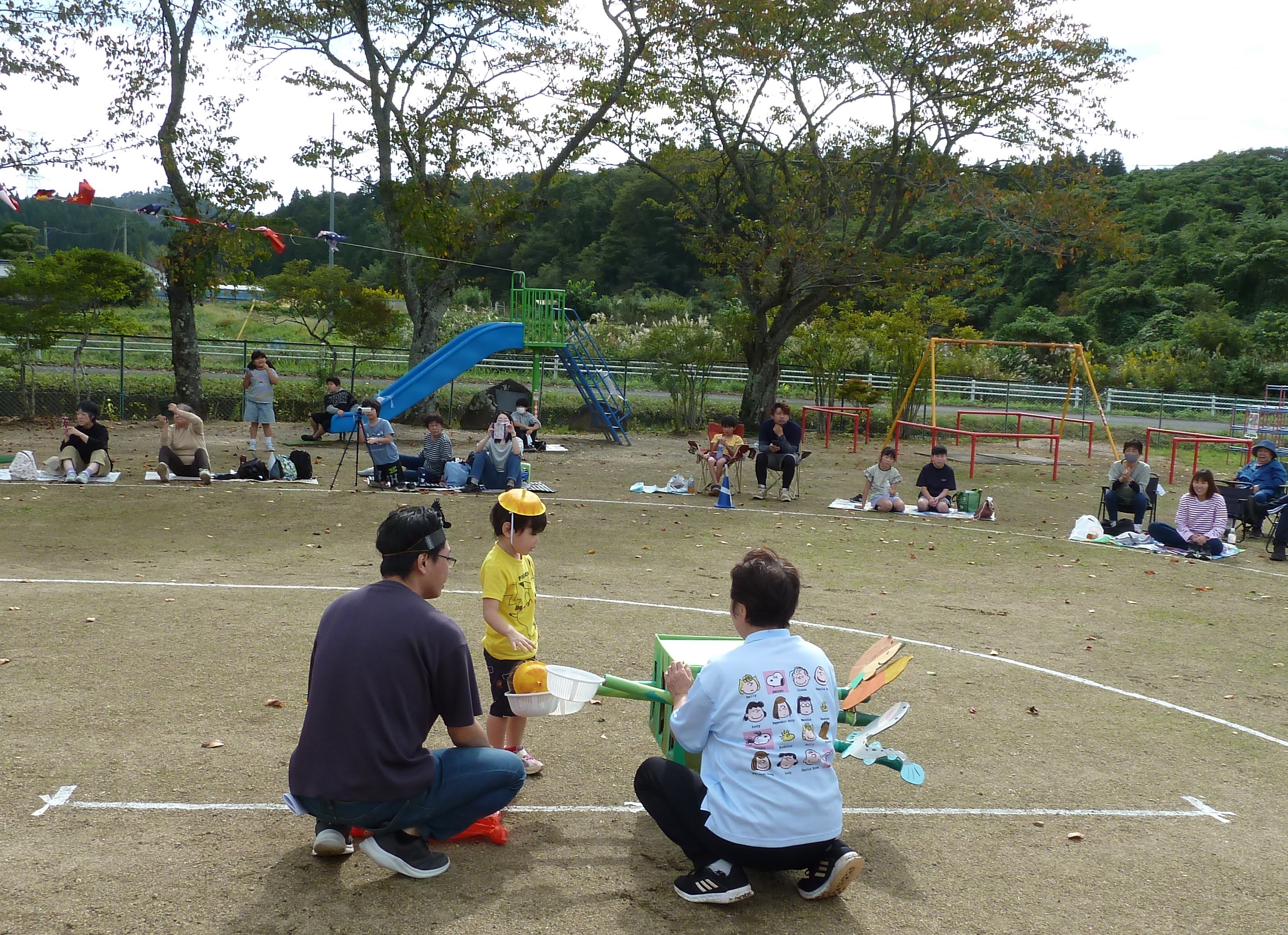 うさぎ組親子競技　「どんぐりころころ」