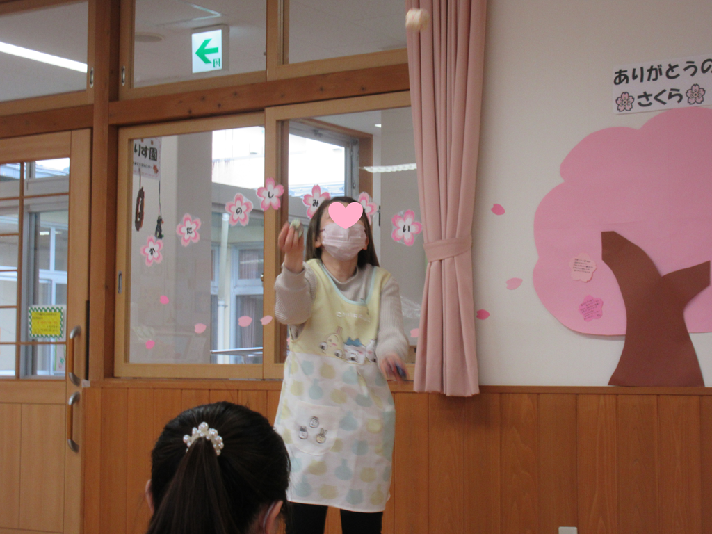 特技披露「お手玉!」もとい「ジャグリング!」