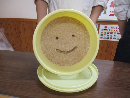 どんな味噌になるか楽しみだね～♪